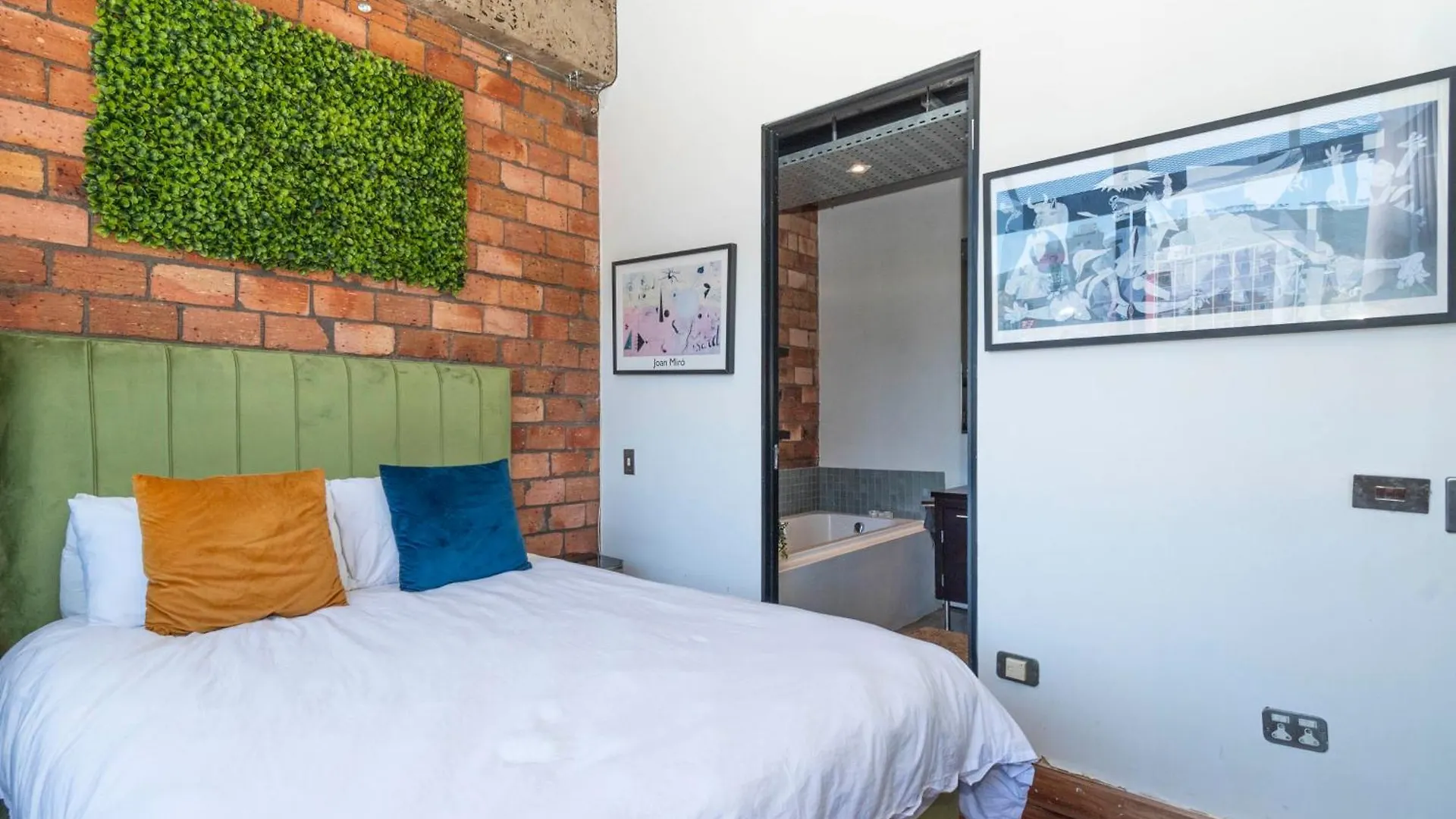 Manhattan-Style 2-Bedroom Apartment Ciudad del Cabo